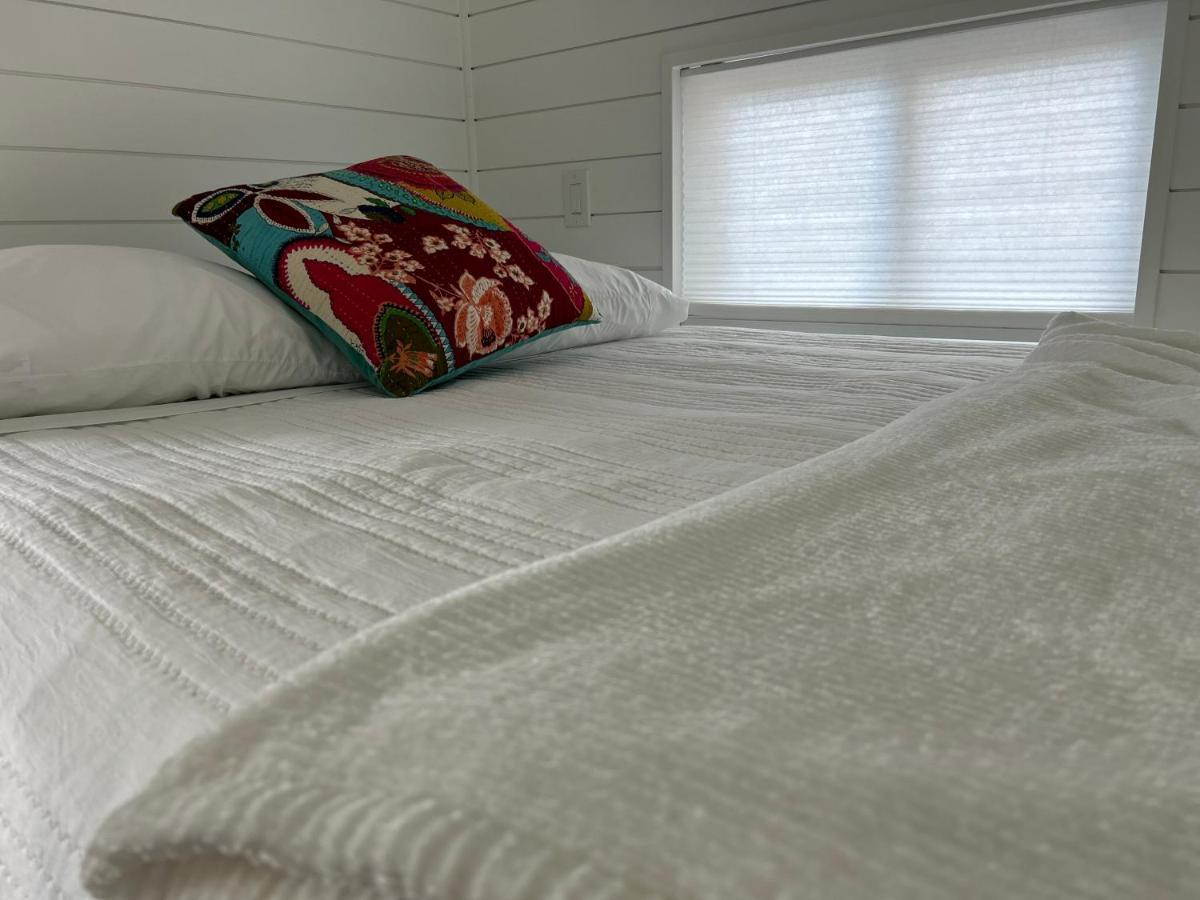 Entirely Private Tiny Home - 1 Mile To Uf Gainesville Ngoại thất bức ảnh